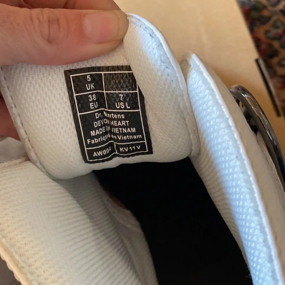 Brand new Dr. Martens white boots/Devon Hearts Quad Boots - Picture 7 of 7